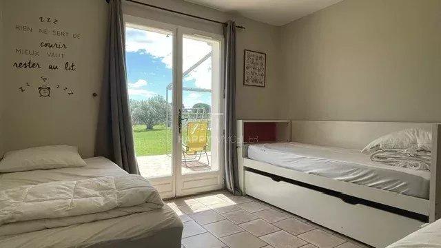 Maison de campagne - 200 m² - 5 pièces