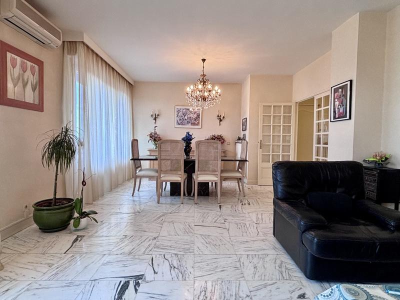 Appartement - 149 m² - 6 pièces