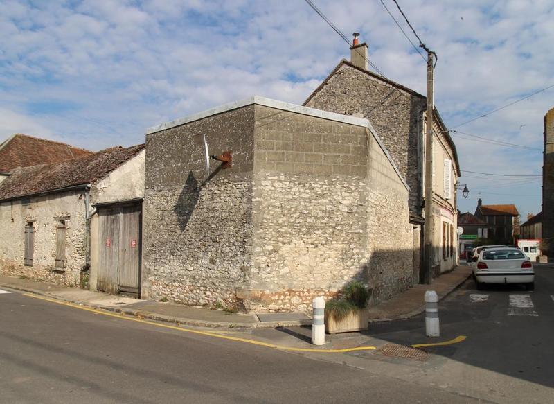 Maison - 137 m² - 6 pièces