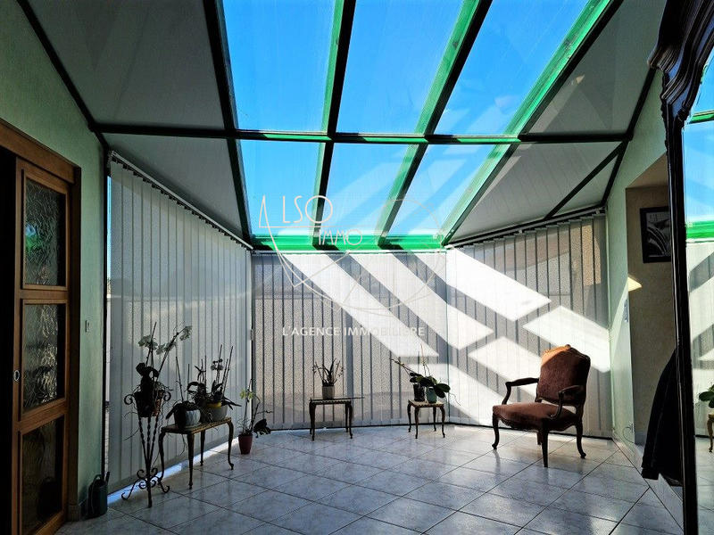 Villa - 207 m² - 6 pièces