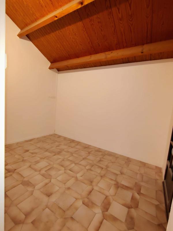 Maison - 205 m² - 12 pièces