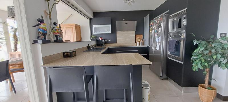 Appartement - 105 m² - 4 pièces