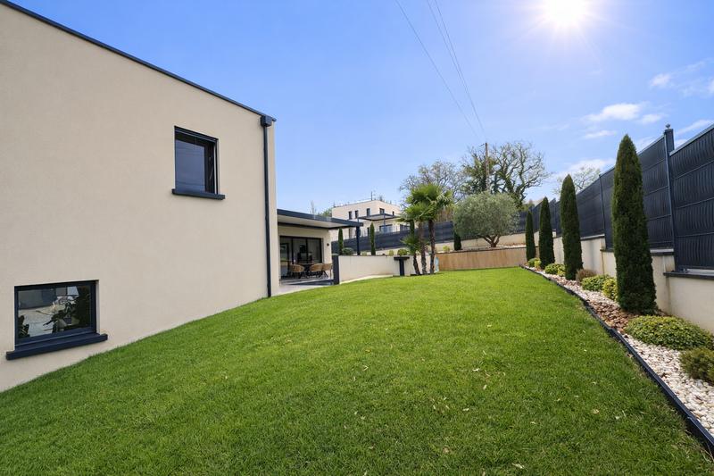 Maison - 145 m² - 6 pièces