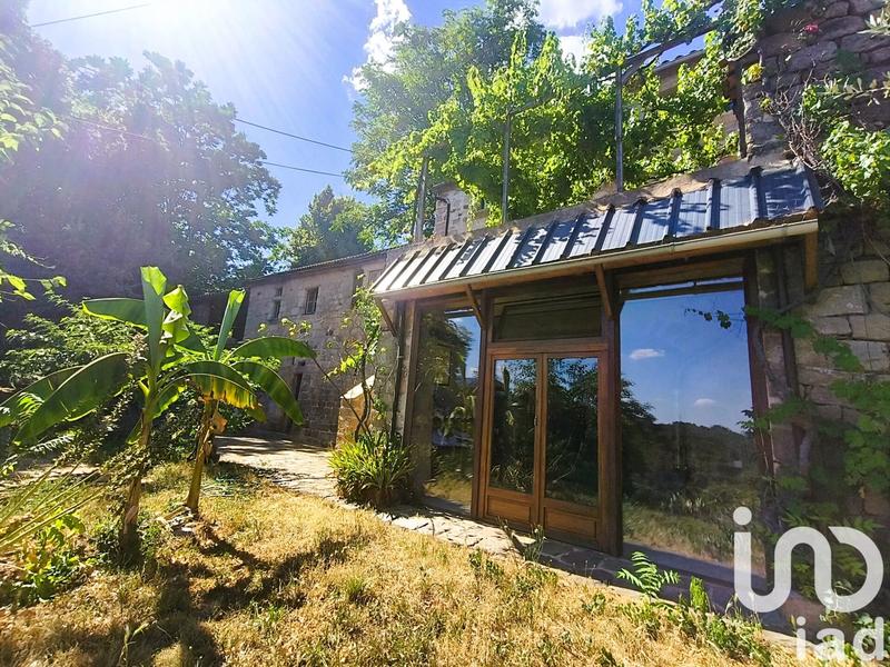 Maison - 282 m² - 11 pièces