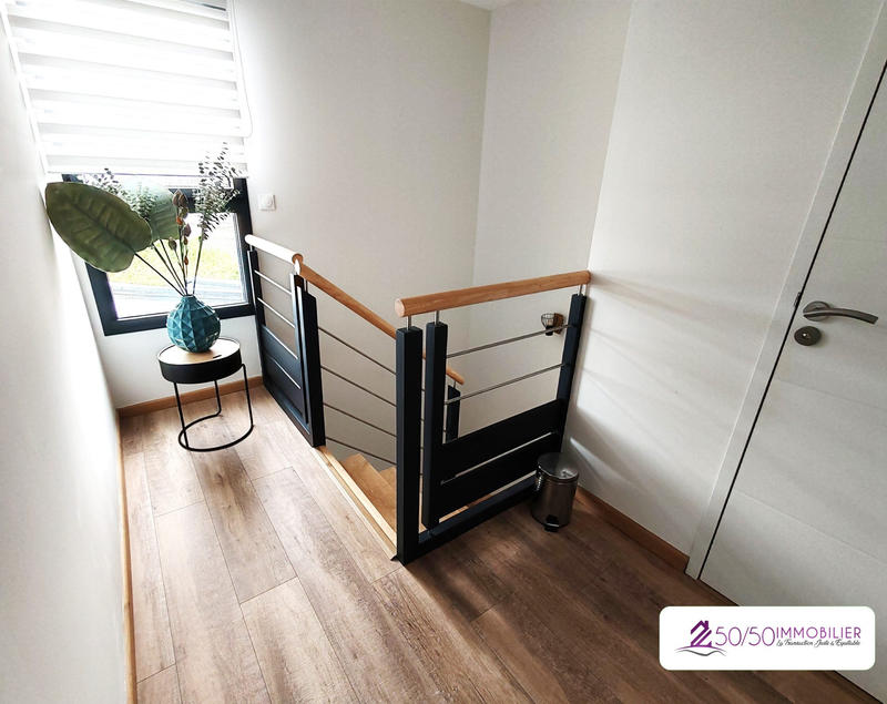 Maison contemporaine - 177 m² - 6 pièces