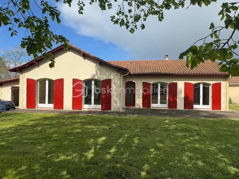 Maison traditionnelle - 135 m² - 5 pièces