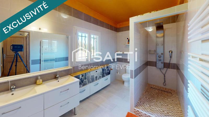 Maison - 240 m² - 7 pièces