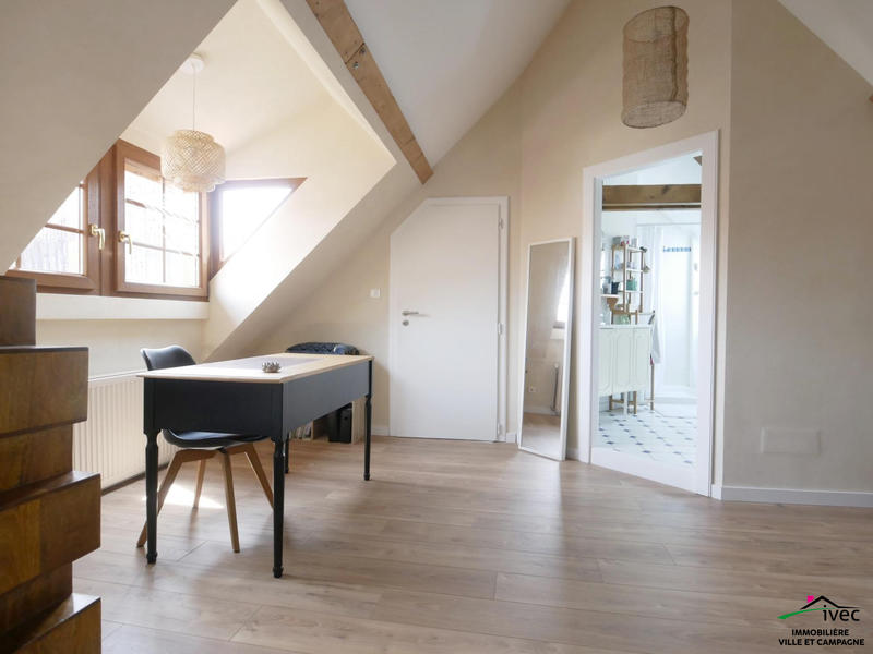 Maison - 122 m² - 6 pièces