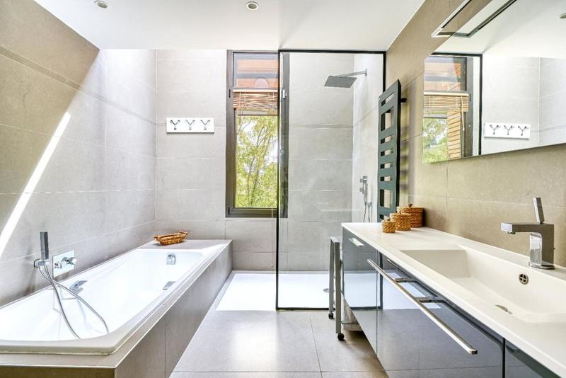 Maison d'architecte - 300 m² - 11 pièces