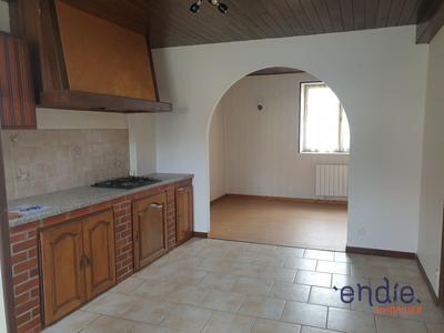Maison - 64 m² - 4 pièces