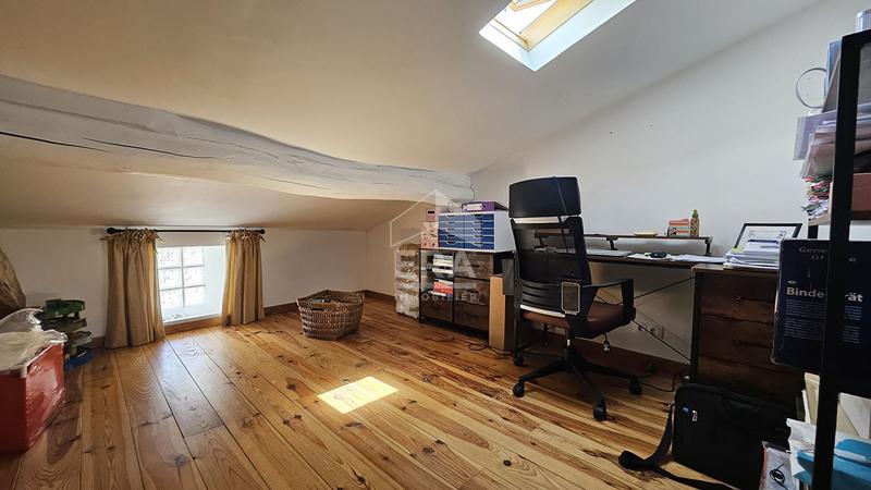 Maison - 224 m² - 10 pièces