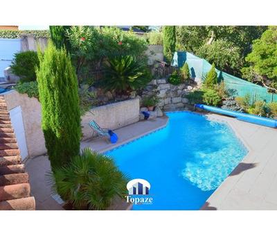 Maison provençale - 201 m² - 6 pièces