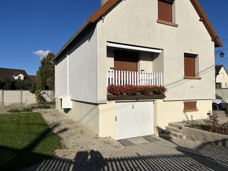 Maison - 98 m² - 5 pièces