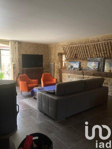 Maison - 285 m² - 11 pièces