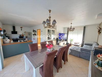 Maison - 135 m² - 6 pièces