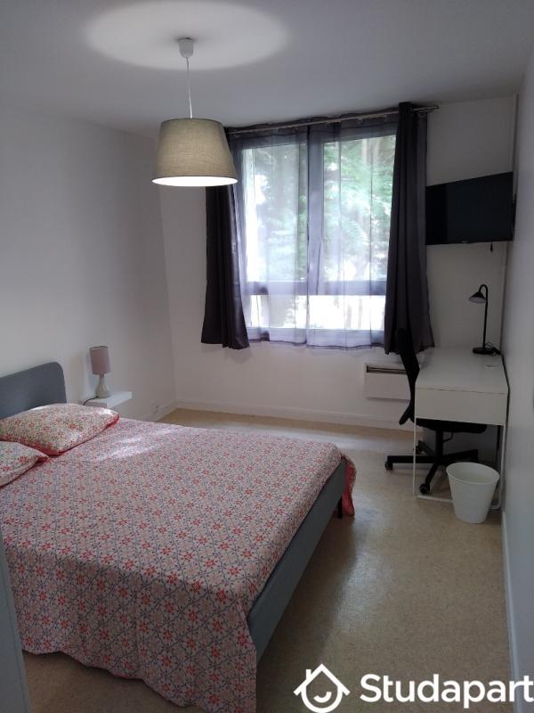 Chambre - 11 m² - 1 pièce
