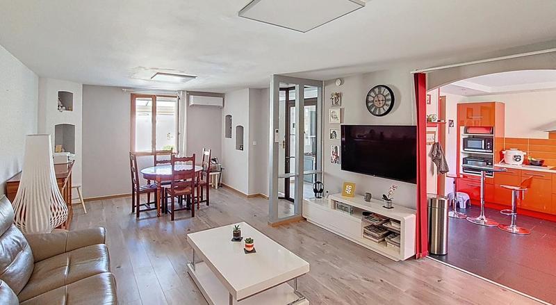 Maison - 94 m² - 4 pièces