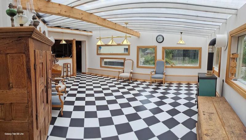 Maison - 274 m² - 8 pièces