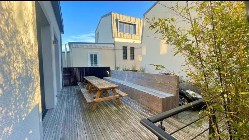 Maison - 141 m² - 6 pièces