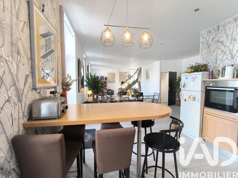 Maison de ville - 230 m² - 8 pièces