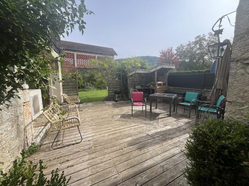 Maison - 249 m² - 6 pièces