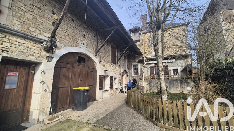 Maison - 192 m² - 8 pièces