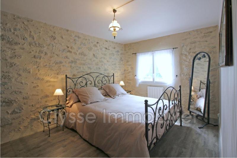 Propriété - 217 m² - 8 pièces