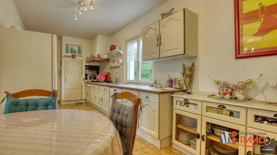 Maison - 107 m² - 6 pièces