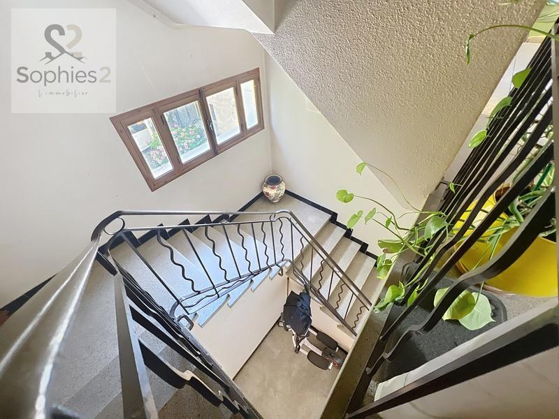 Maison - 226 m² - 9 pièces