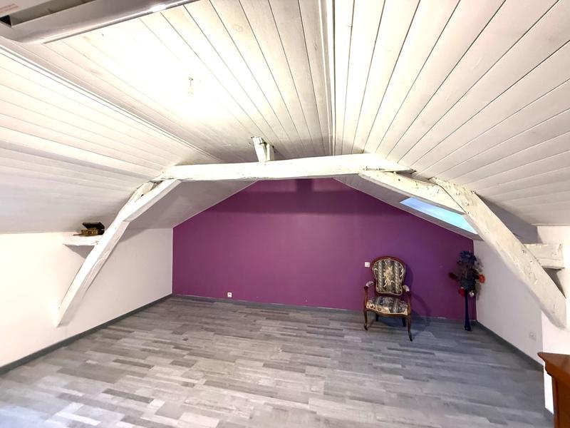 Maison - 353 m² - 12 pièces