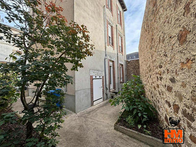 Immeuble - 140 m² - 6 pièces