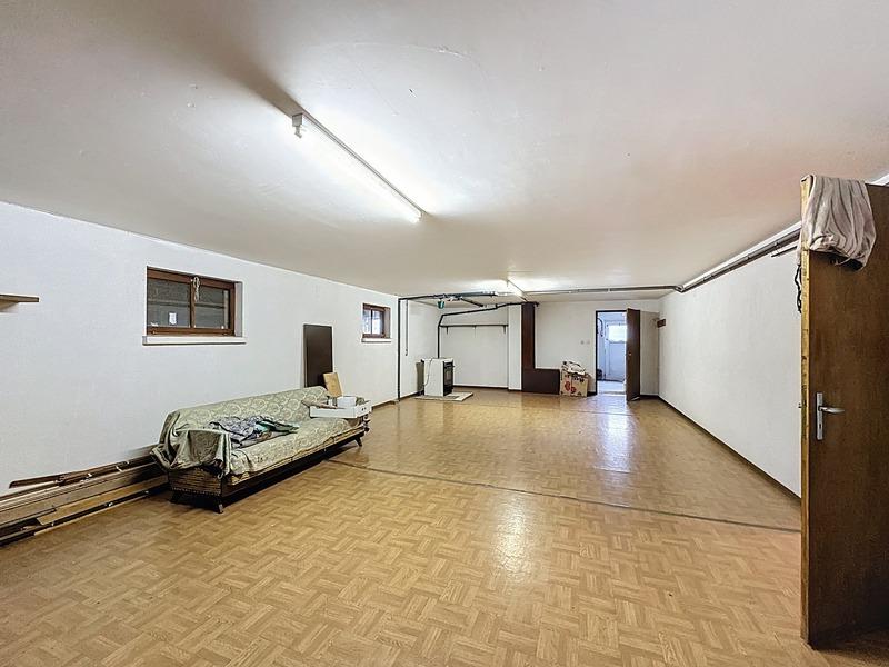 Maison - 186 m² - 8 pièces