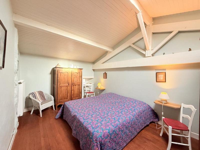 Maison - 238 m² - 5 pièces