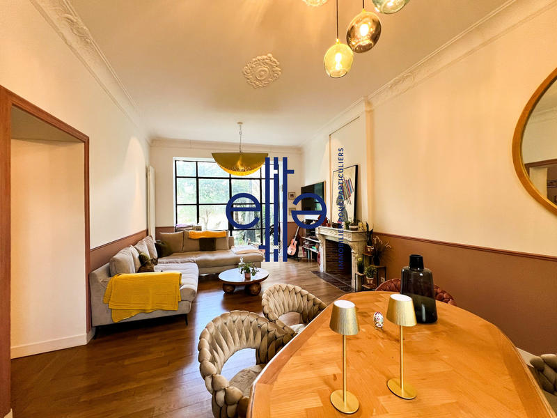 Maison - 238 m² - 6 pièces