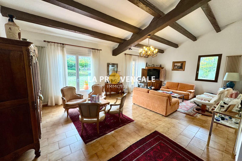 Maison - 184 m² - 6 pièces