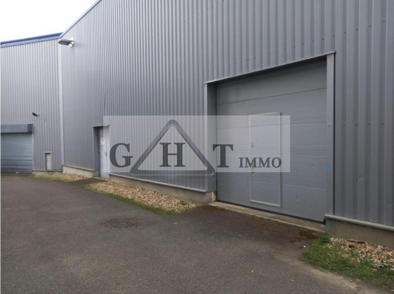 Entrepôt - 409 m²