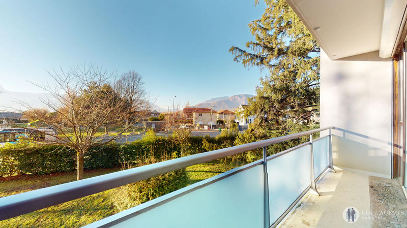 Appartement - 106 m² - 5 pièces