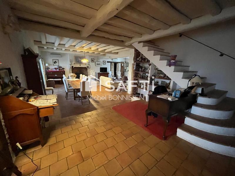 Maison - 345 m² - 11 pièces