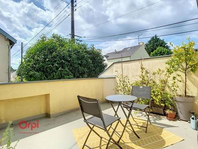 Maison - 93 m² - 4 pièces