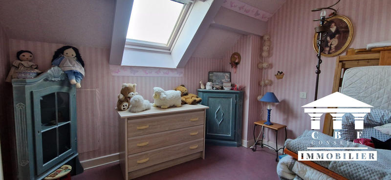 Maison - 153 m² - 8 pièces