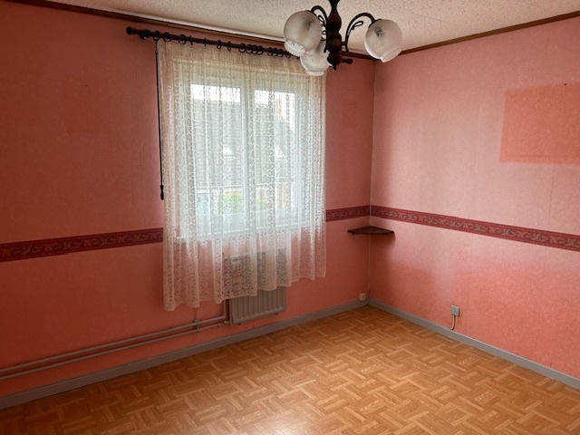 Maison - 100 m² - 7 pièces