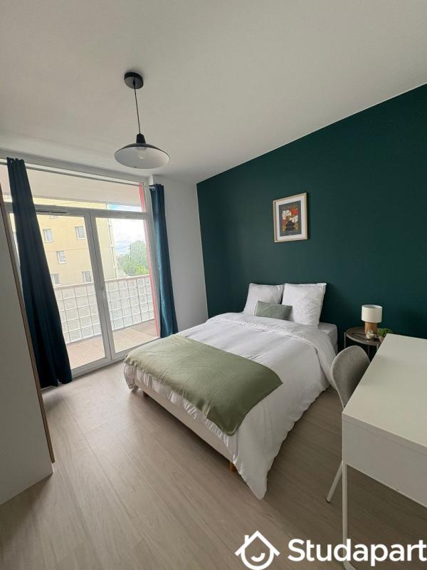 Chambre - 10 m² - 1 pièce