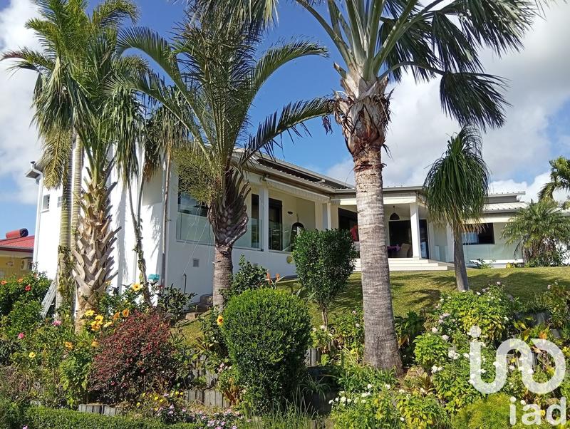 Maison - 200 m² - 6 pièces