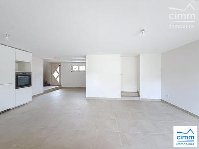 Maison - 98 m² - 5 pièces