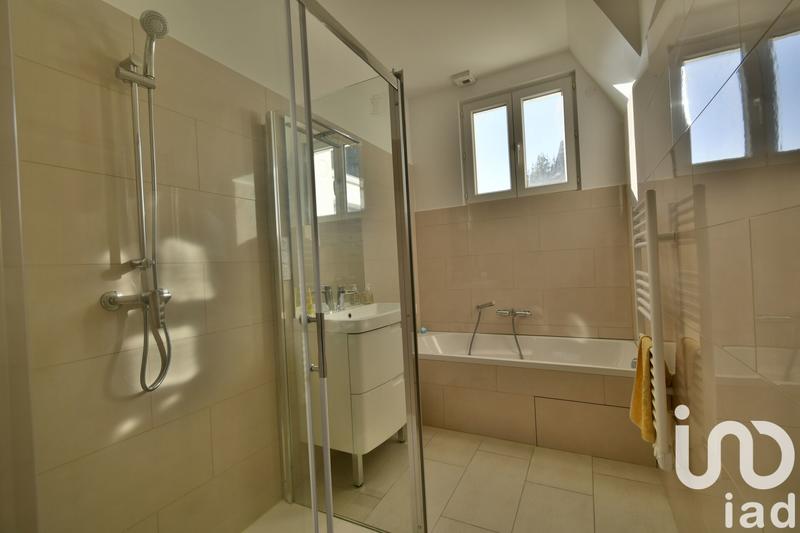 Maison - 113 m² - 5 pièces