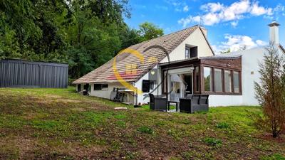 Maison - 103 m² - 4 pièces