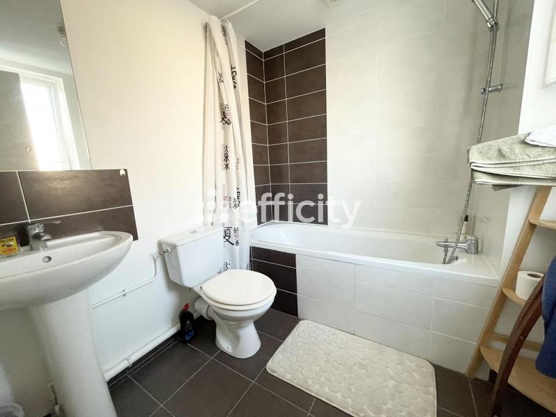 Pavillon - 85 m² - 4 pièces