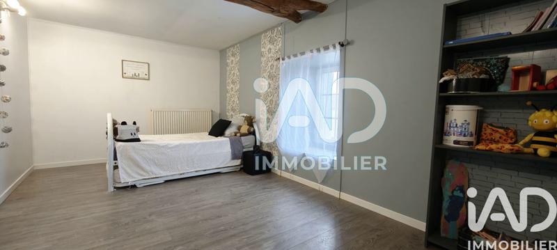Maison - 194 m² - 6 pièces