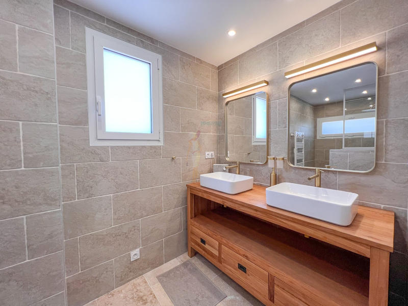 Appartement - 98 m² - 3 pièces