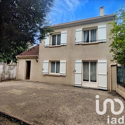 Maison - 105 m² - 5 pièces
